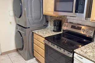 4601 N Park Ave, Chevy Chase, MD 20815 - Photo 20