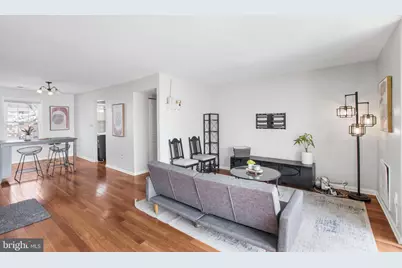 788 Quince Orchard Boulevard #201, Gaithersburg, MD 20878 - Photo 2