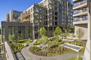 10511 Strathmore Hall St, North Bethesda, MD 20852 - Photo 8