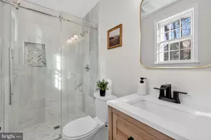 6813 Winterberry Ln, Bethesda, MD 20817 - Photo 22