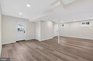 6813 Winterberry Ln, Bethesda, MD 20817 - Photo 36