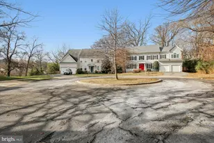 7 Big Oak Ct, Rockville, MD 20850 - Photo 2