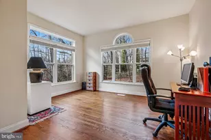 7 Big Oak Ct, Rockville, MD 20850 - Photo 10