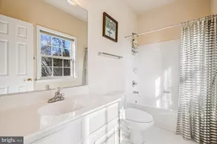 7 Big Oak Ct, Rockville, MD 20850 - Photo 26