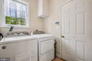 7 Big Oak Ct, Rockville, MD 20850 - Photo 18