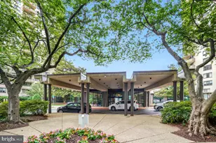 5225 Pooks Hill Rd, Bethesda, MD 20814 - Photo 2