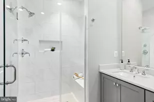 10302 Grosvenor Pl, Rockville, MD 20852 - Photo 26