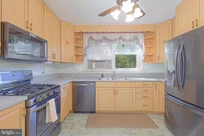 7427 Carroll Avenue, Takoma Park, MD 20912 - Photo 4