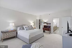 8101 Connecticut Ave, Chevy Chase, MD 20815 - Photo 20