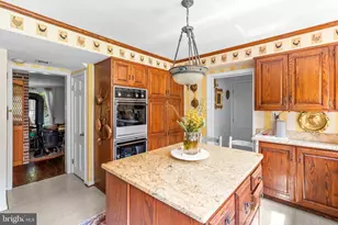 13321 Travilah Rd, Potomac, MD 20854 - Photo 16