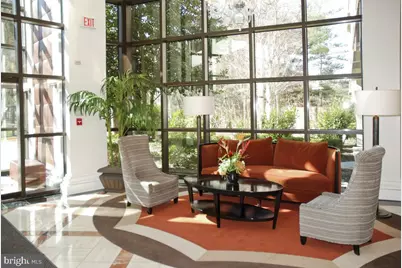 10101 Grosvenor Place #L12, Rockville, MD 20852 - Photo 4