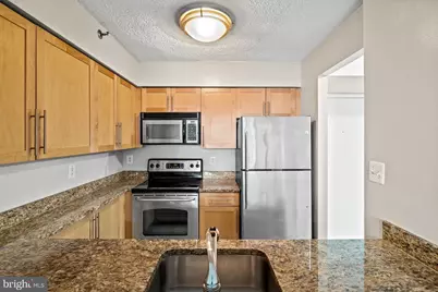 10101 Grosvenor Place #L12, Rockville, MD 20852 - Photo 8