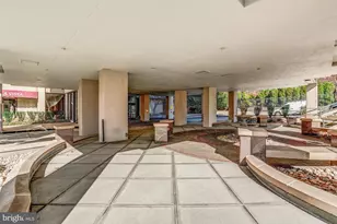 4515 Willard Ave, Chevy Chase, MD 20815 - Photo 6