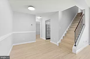 20172 Locustdale Dr, Germantown, MD 20876 - Photo 8