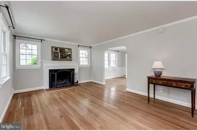 4811 Drummond Avenue, Chevy Chase, MD 20815 - Photo 6