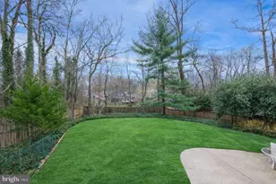 9804 N Inglemere Dr, Bethesda, MD 20817 - Photo 32