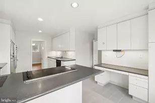 9804 N Inglemere Dr, Bethesda, MD 20817 - Photo 10