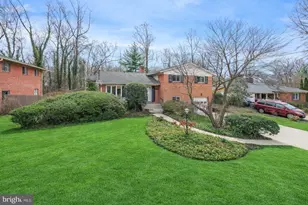 9804 N Inglemere Dr, Bethesda, MD 20817 - Photo 1