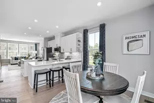 9746 Stewartown Rd, Montgomery Village, MD 20886 - Photo 6