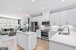 9746 Stewartown Rd, Montgomery Village, MD 20886 - Photo 4