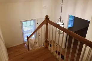 9918 E Derbyshire Ln, Bethesda, MD 20817 - Photo 16