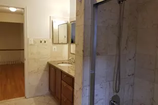 9918 E Derbyshire Ln, Bethesda, MD 20817 - Photo 18