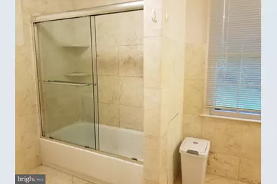 9918 E Derbyshire Lane, Bethesda, MD 20817 - Photo 34