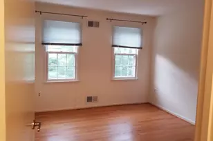 9918 E Derbyshire Ln, Bethesda, MD 20817 - Photo 20