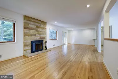 6710 Persimmon Tree Road, Bethesda, MD 20817 - Photo 4