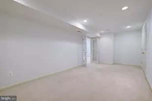 6710 Persimmon Tree Rd, Bethesda, MD 20817 - Photo 32