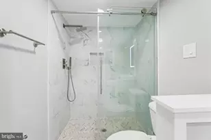 10901 Whiterim Dr, Potomac, MD 20854 - Photo 18