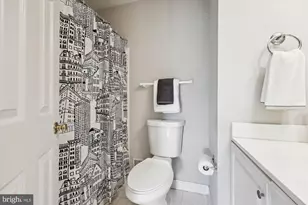 21 Sterling Ct, Rockville, MD 20850 - Photo 22