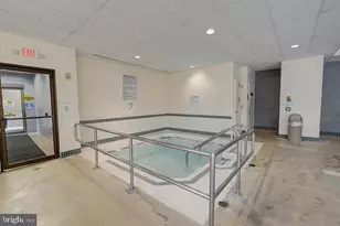 5225 Pooks Hill Rd, Bethesda, MD 20814 - Photo 36