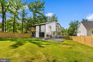 4825 Great Oak Rd, Rockville, MD 20853 - Photo 10