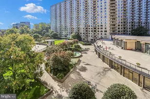 5225 Pooks Hill Rd, Bethesda, MD 20814 - Photo 16