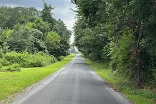 15701 Edwards Ferry Rd, Poolesville, MD 20837 - Photo 2