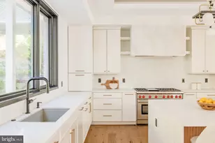 6605 Lybrook Ct, Bethesda, MD 20817 - Photo 18