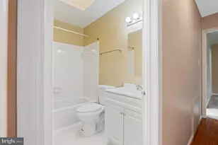 9 Coachlamp Ct, Silver Spring, MD 20906 - Photo 52