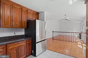 9 Coachlamp Ct, Silver Spring, MD 20906 - Photo 18