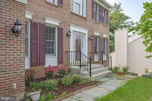 9 Coachlamp Ct, Silver Spring, MD 20906 - Photo 2