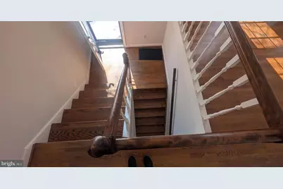 7063 Wolftree Lane, Rockville, MD 20852 - Photo 4