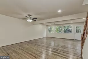 12802 Leahy Dr, Rockville, MD 20851 - Photo 6