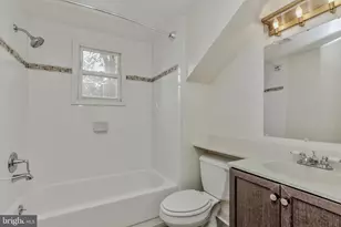 12802 Leahy Dr, Rockville, MD 20851 - Photo 28