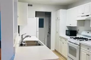 10010 Vanderbilt Cir, Rockville, MD 20850 - Photo 6