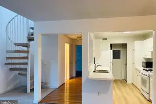 10010 Vanderbilt Cir, Rockville, MD 20850 - Photo 10