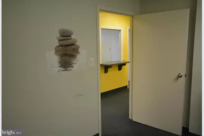 438 N Frederick Avenue #320, Gaithersburg, MD 20877 - Photo 16