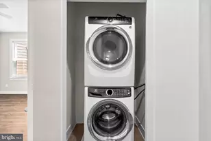 3927 Cranes Bill Ct, Rockville, MD 20852 - Photo 36