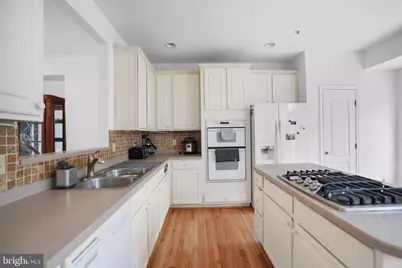 12033 Treeline Way, Rockville, MD 20852 - Photo 4