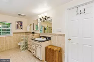 9201 Laurel Oak Dr, Bethesda, MD 20817 - Photo 24