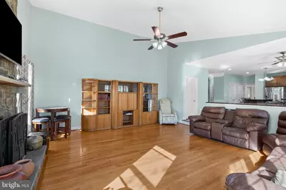 19105 Peach Blossom Court, Gaithersburg, MD 20879 - Photo 30